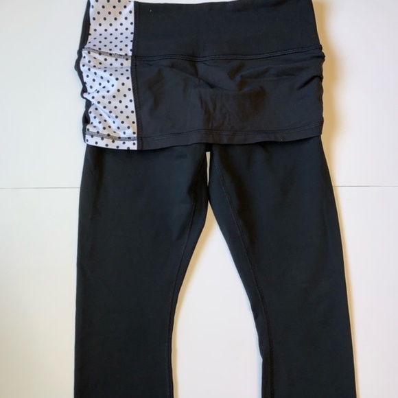 Lululemon Athletica Steadfast Rnning Capri Tight Leggings w Skirt - Picture 1 of 6